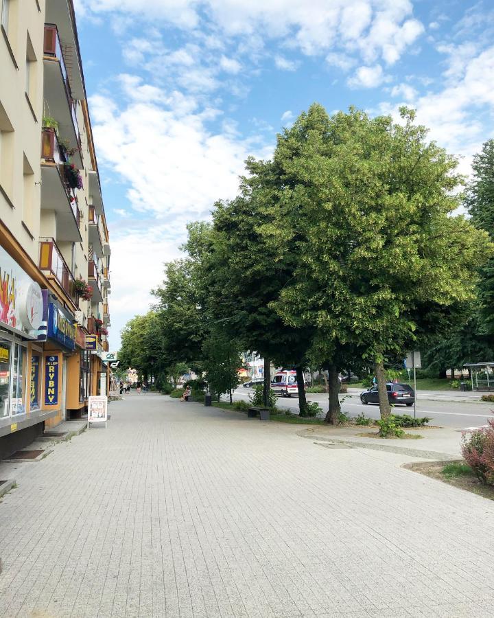 Warszawska 1 *